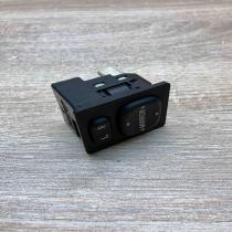 769746F 183574  Wing mirror switch Toyota Auris 150