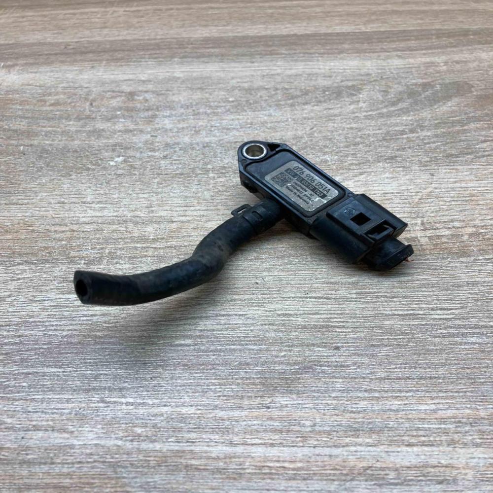 076906051A  With Plug Exhaust gas pressure sensor Volkswagen PASSAT B6