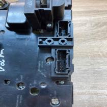 8691876 03W21E  Climate control unit Volvo V70