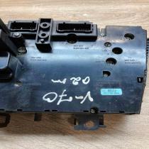 8691876 03W21E  Climate control unit Volvo V70