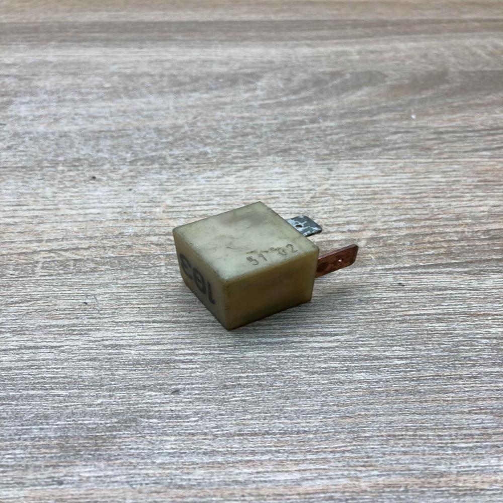 357911253   Other relay Volkswagen Golf IV