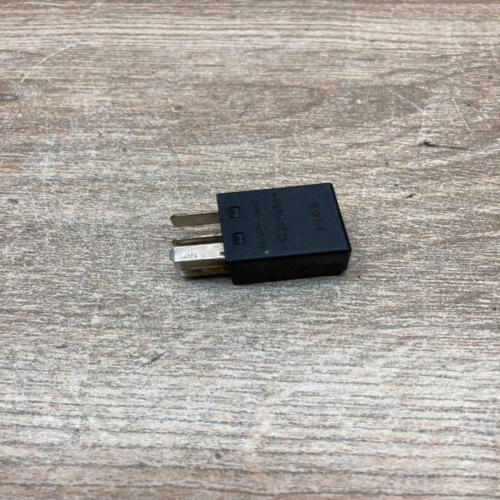 4707212   Other relay Chrysler Voyager
