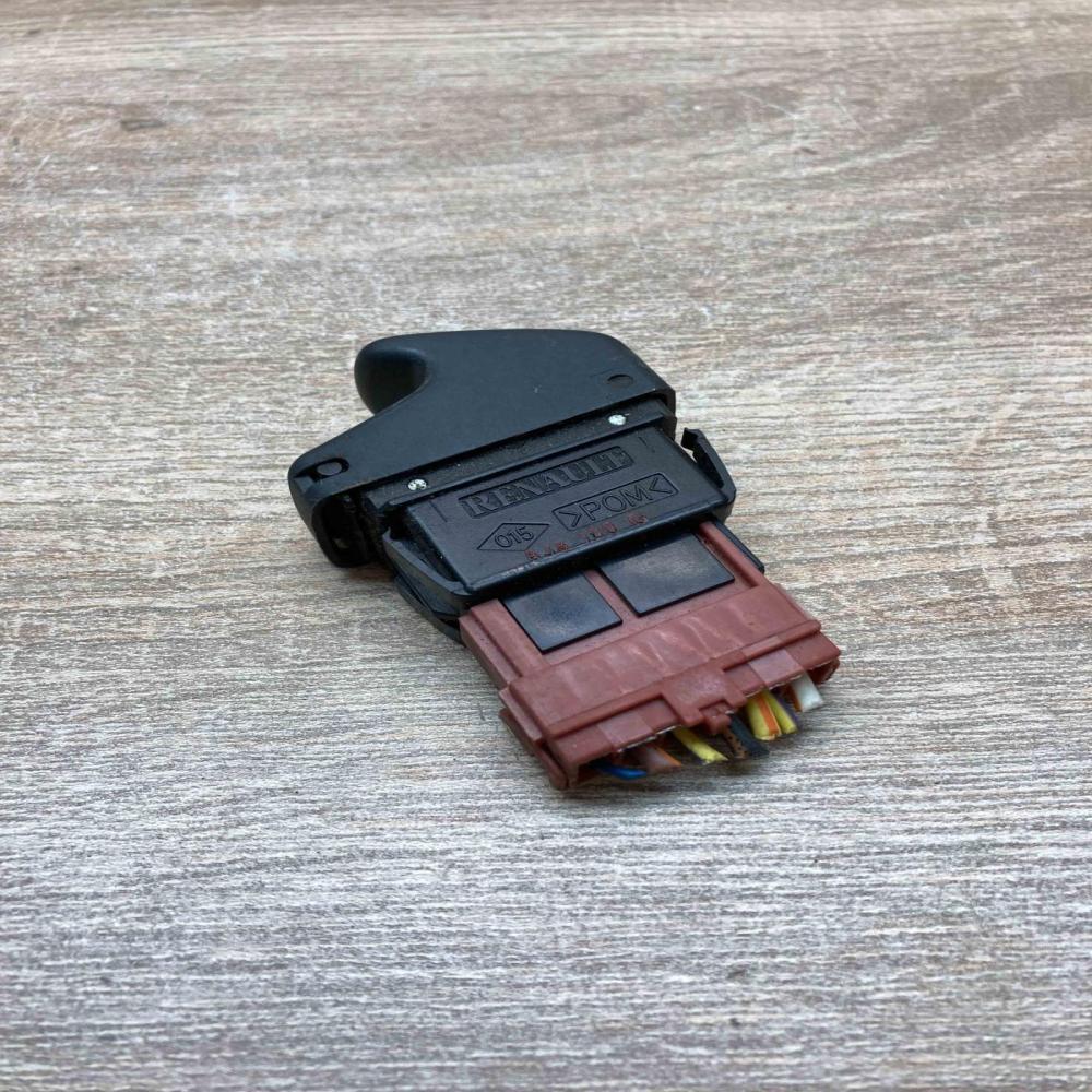838100G  With Plug Electric window control switch Renault Scenic I