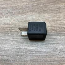 7M0951253A 95VW10K705CA  Other relay Volkswagen Golf IV