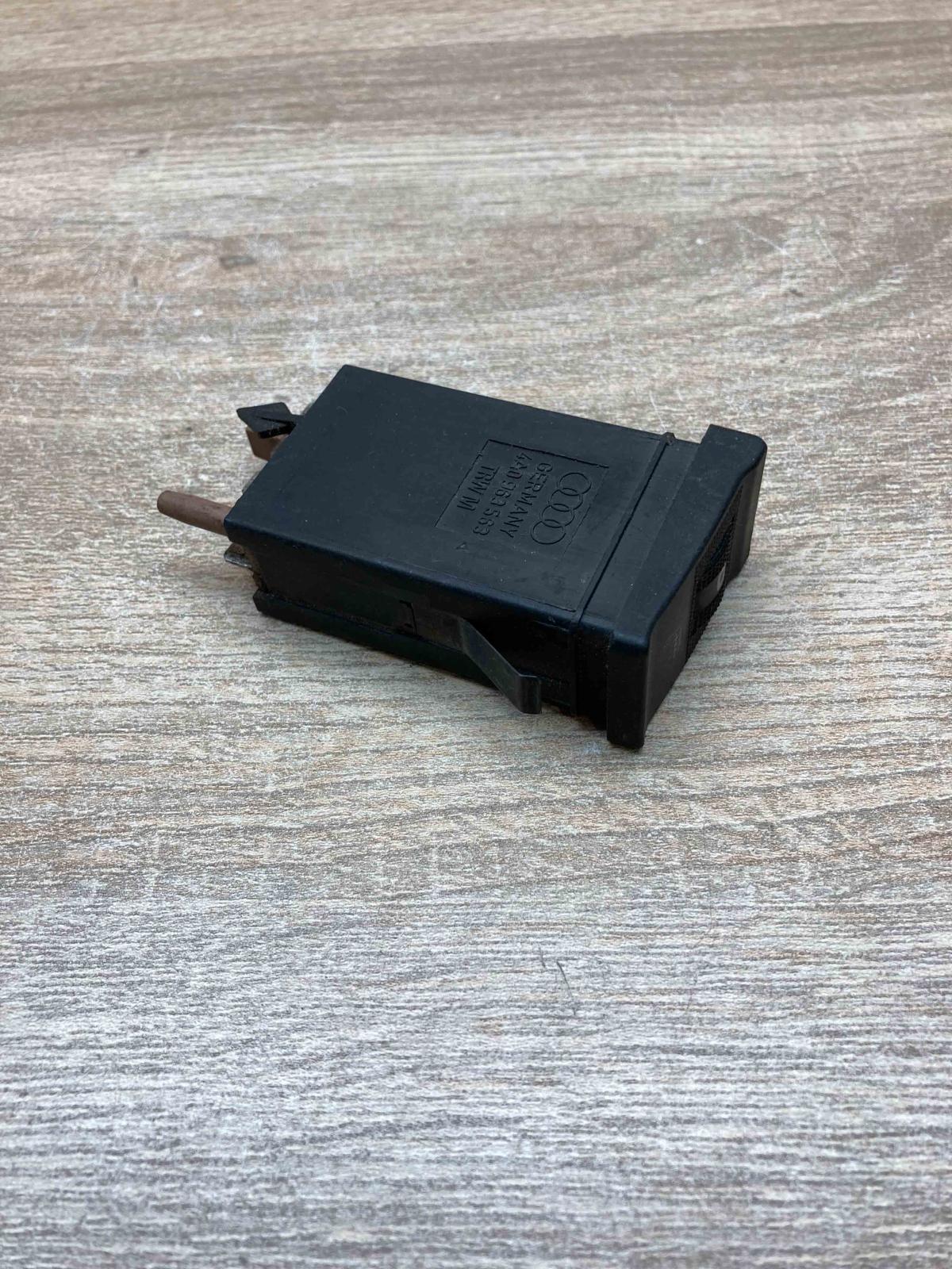 4A0963563 79999830  Windscreen/window heater switch Audi 100 S4 C4