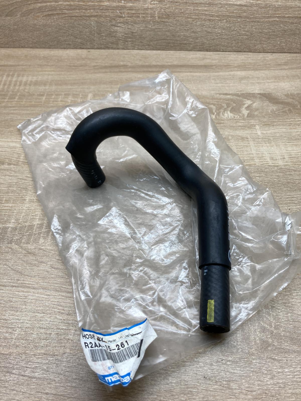 R2AA 15 261   Engine coolant pipe/hose Mazda CX-7