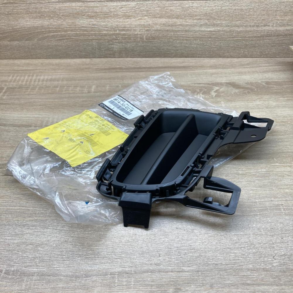 GR1A 50 C21B GR1A 50C11  Front bumper lower grill Mazda 6