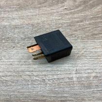 431951253H   Other relay Audi A4 S4 B5 8D