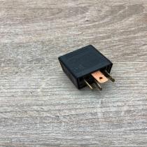431951253H   Other relay Audi A4 S4 B5 8D