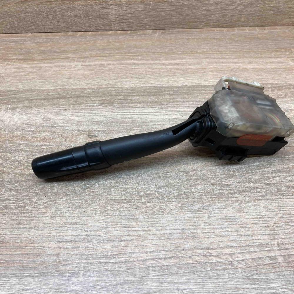 84140 05110 173650A  Indicator stalk Toyota Corolla Verso AR10
