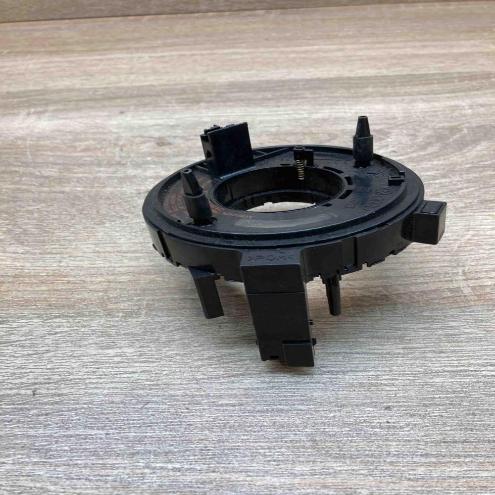 1J0959653C   Airbag slip ring squib (SRS ring) Volkswagen Golf IV