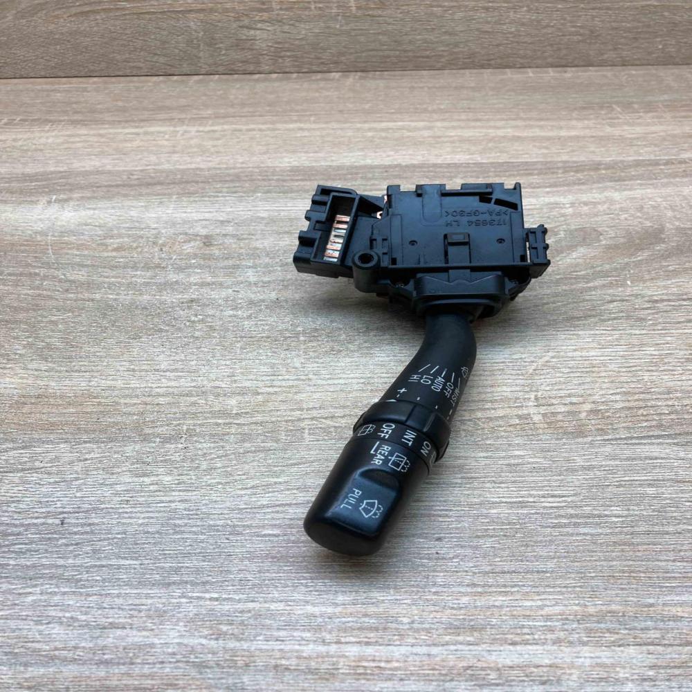 84652 05170 173654 LH Wiper control stalk Toyota Corolla Verso AR10