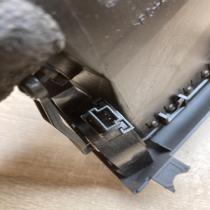 2118301154   Dashboard side air vent grill/cover trim Mercedes-Benz E W211