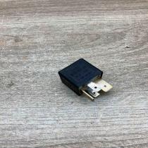 443951253J 899511000  Other relay Audi A4 S4 B5 8D