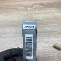 7700860235 BP5ESZ  Spark plug Renault Clio II