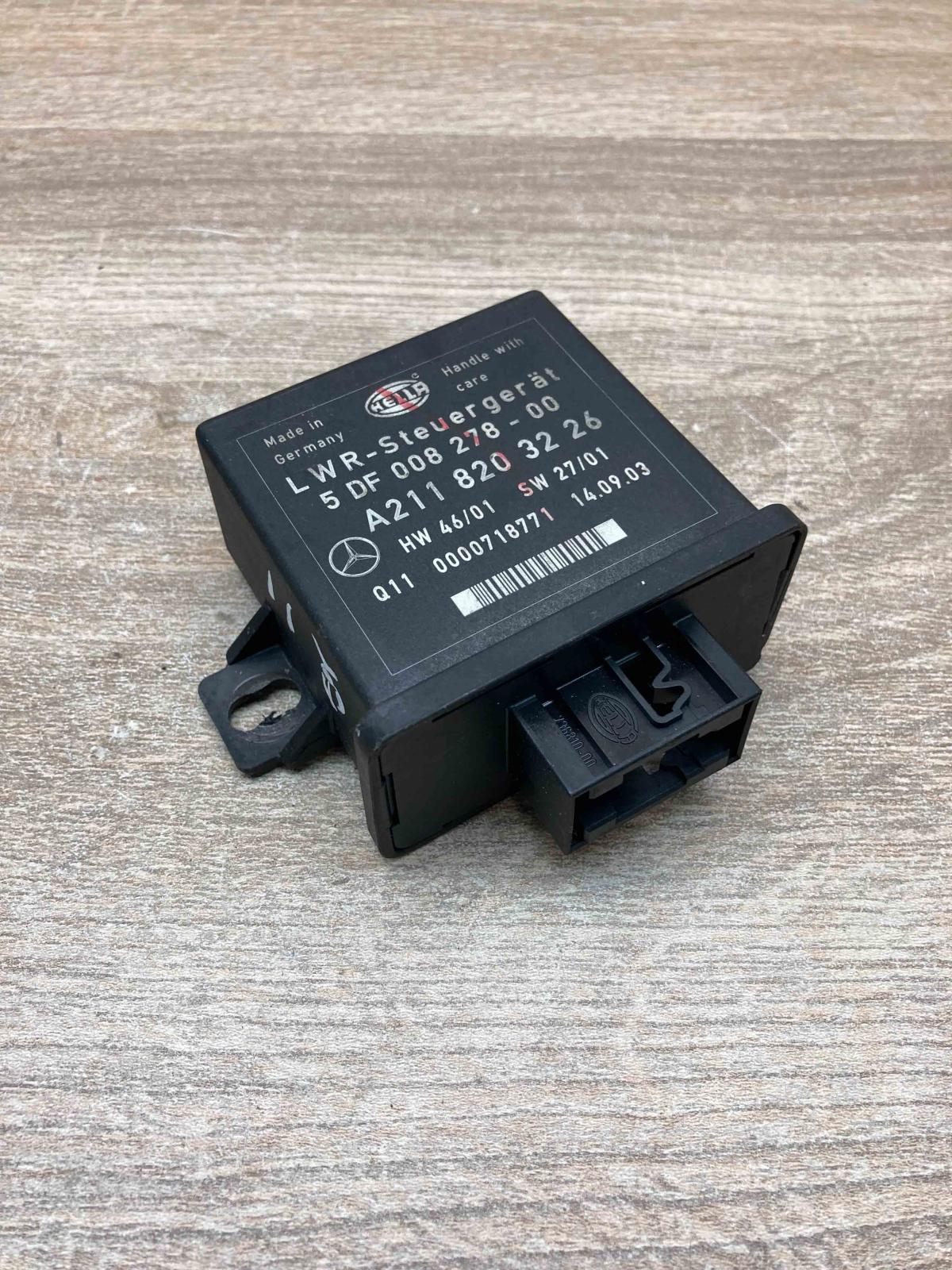 A2118203226 5DF008278  Light module LCM Mercedes-Benz E W211