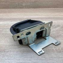 9168474 552200  Parcel shelf load cover mount bracket BMW 5 F10 F11