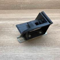 9168474 552200  Parcel shelf load cover mount bracket BMW 5 F10 F11