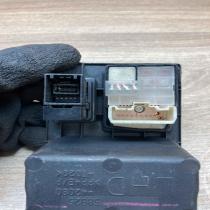 58925 42030 86190 42020  Wing mirror switch Toyota RAV 4 (XA30)