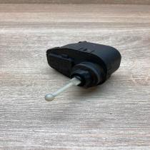 8A0941295 0307851346  Headlight level adjustment motor Audi 80 90 S2 B4