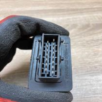 9631205580   Coolant fan relay Peugeot 806