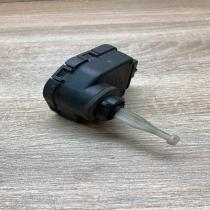 0307852306   Headlight level adjustment motor Ford Scorpio