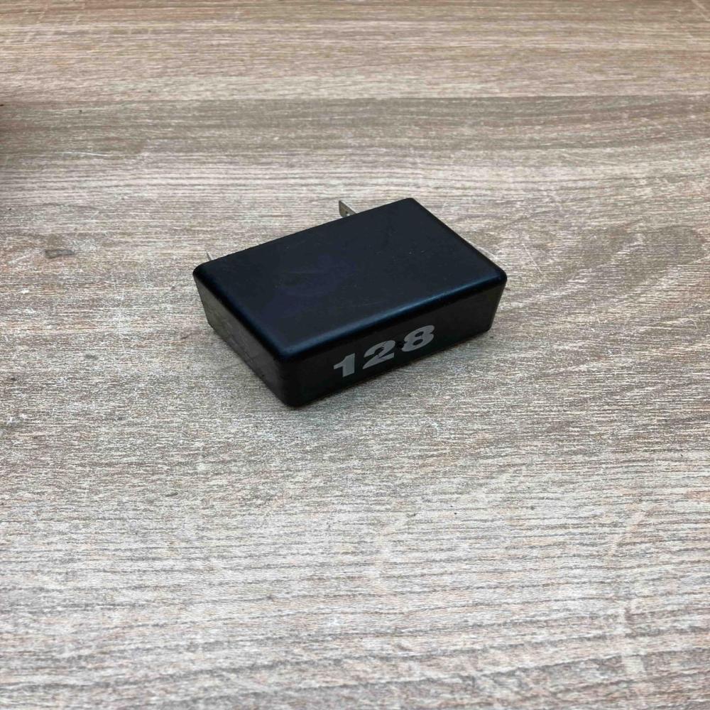 7M0941597 95VW 13K043 AA  Other relay Volkswagen Sharan