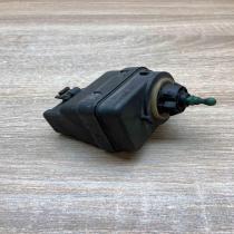 7700840141  With Plug Headlight level adjustment motor Renault Scenic I