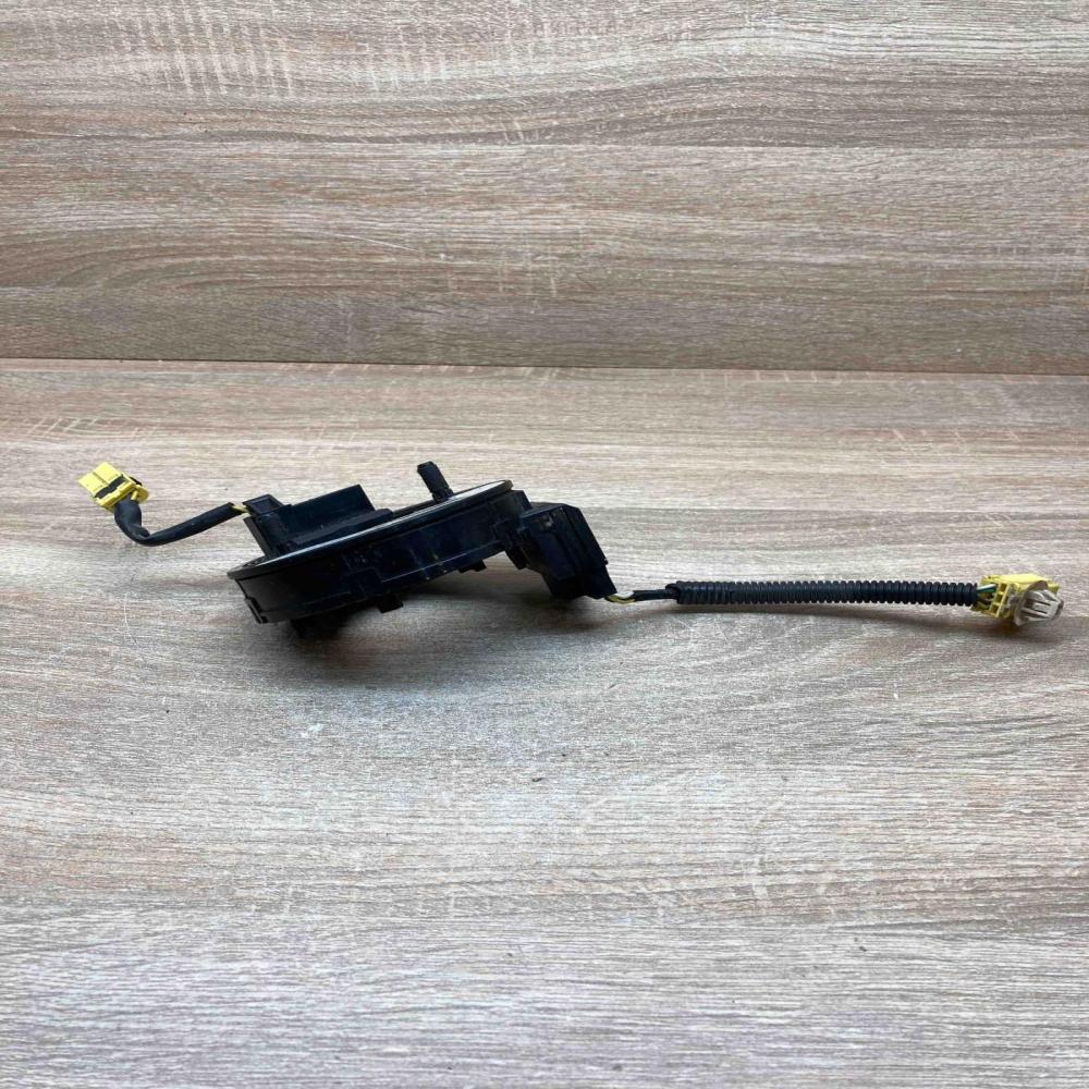 F0U382DBP   Airbag slip ring squib (SRS ring) Mazda 626