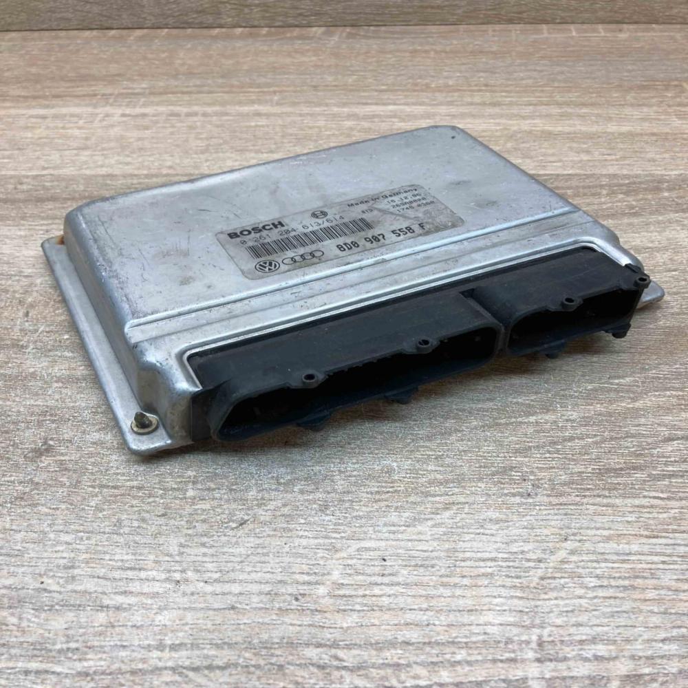 8D0907558F 0261204613  Engine control unit/module ECU Volkswagen PASSAT B5