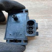 8766248   Air pressure sensor Volvo S70  V70  V70 XC