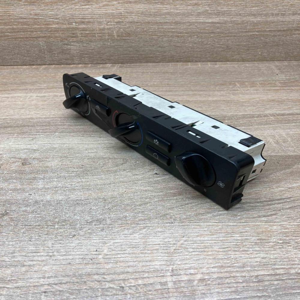 6907701   Climate control unit BMW 3 E46
