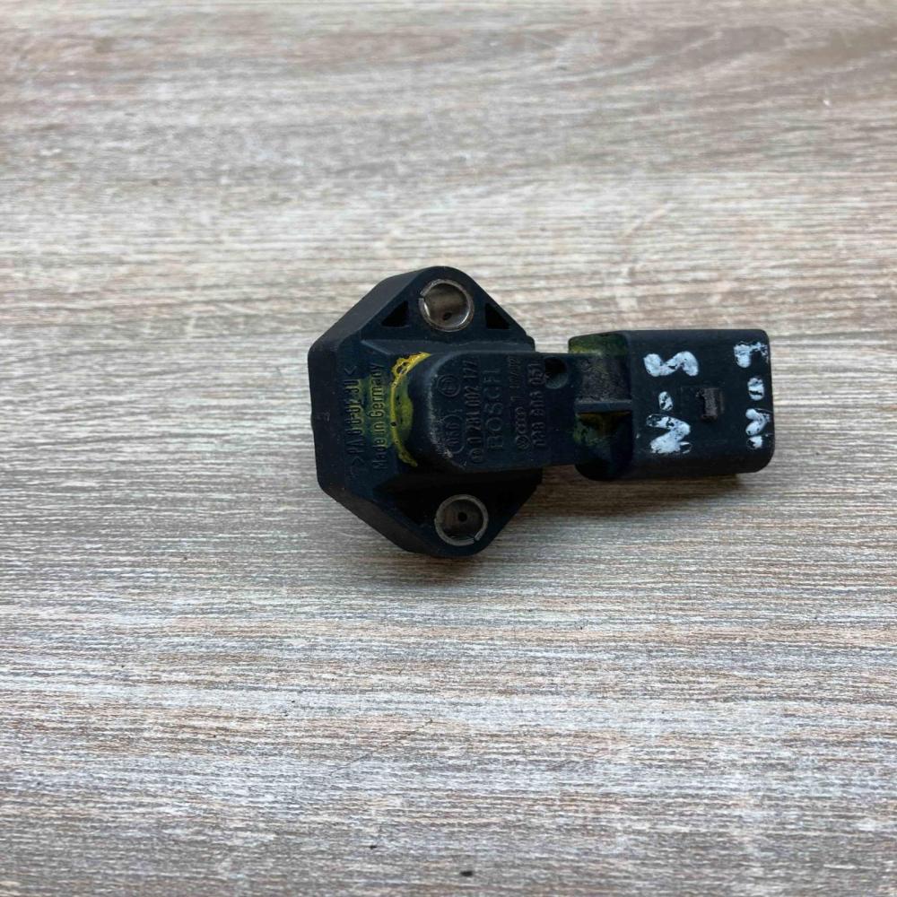 038906051 0281002177  Air pressure sensor Volkswagen PASSAT B5