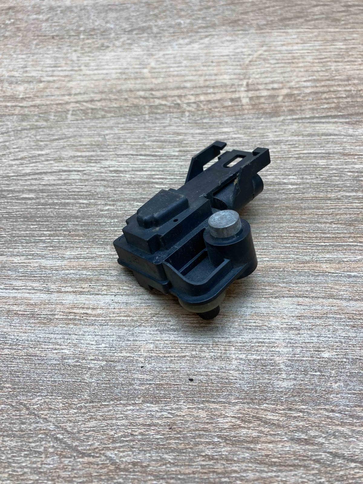 608999200C   Airbag deployment crash/impact sensor Mini Cooper Countryman R60