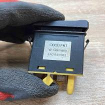 4A0941563   Fog light switch Audi 80 90 S2 B4