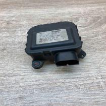 8D1820511B 0132801116  Air flap motor/actuator Volkswagen PASSAT B5