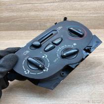 1068701  With Plug Climate control unit Peugeot 206