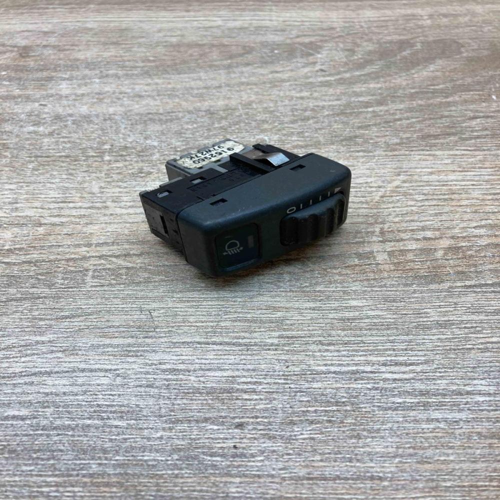 9162960 97W27K  Headlight level height control switch Volvo S70  V70  V70 XC