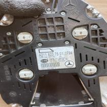 A2118207501 2JM008257 43  Front seat light Mercedes-Benz E W211