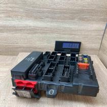 13170893 519046106  Fuse module Opel Astra J