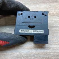 91166822 8200022569  Headlight level height control switch Renault Trafic II (X8