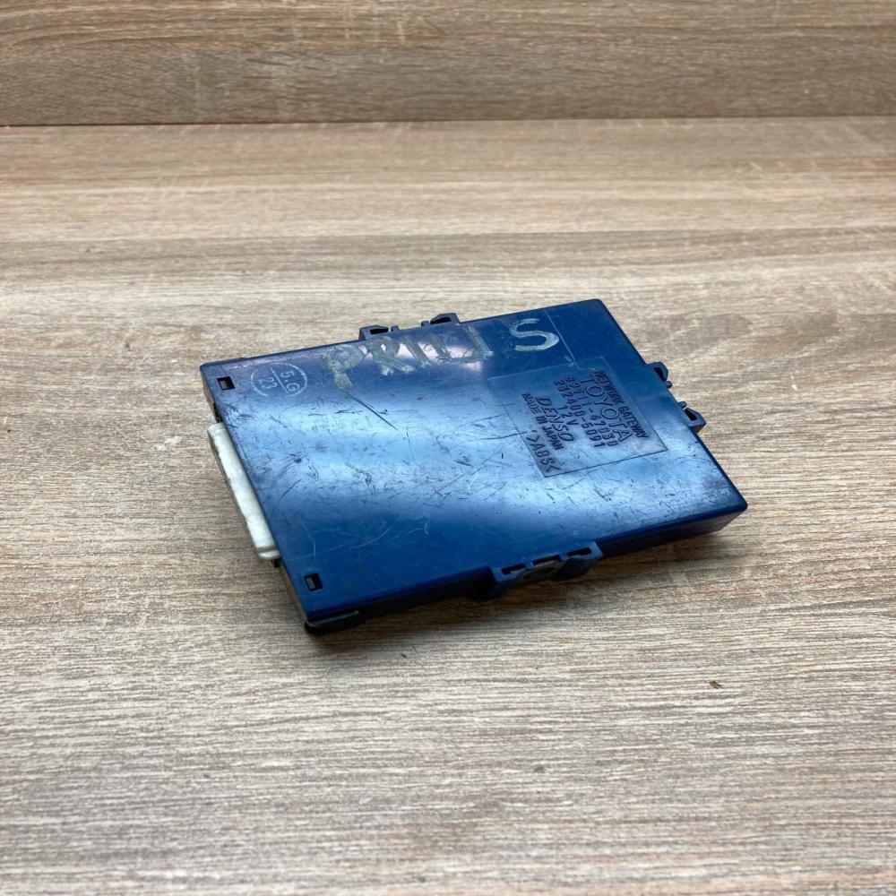 89111 47030 232400 5091  Gateway control module Toyota Prius (XW20)