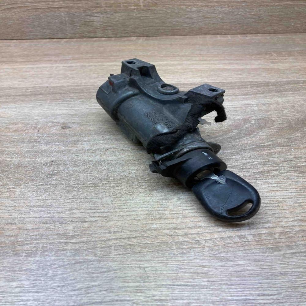 4B0905851C 4B0905849  Ignition lock Volkswagen Transporter - Caravelle T5