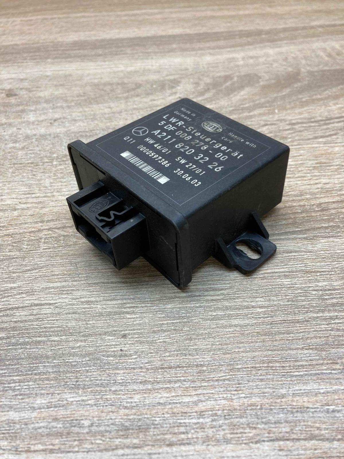 A2118203226 5DF008278  Light module LCM Mercedes-Benz E W211