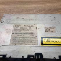 86120 47120 101753  Radio/CD/DVD/GPS head unit Toyota Prius (XW20)