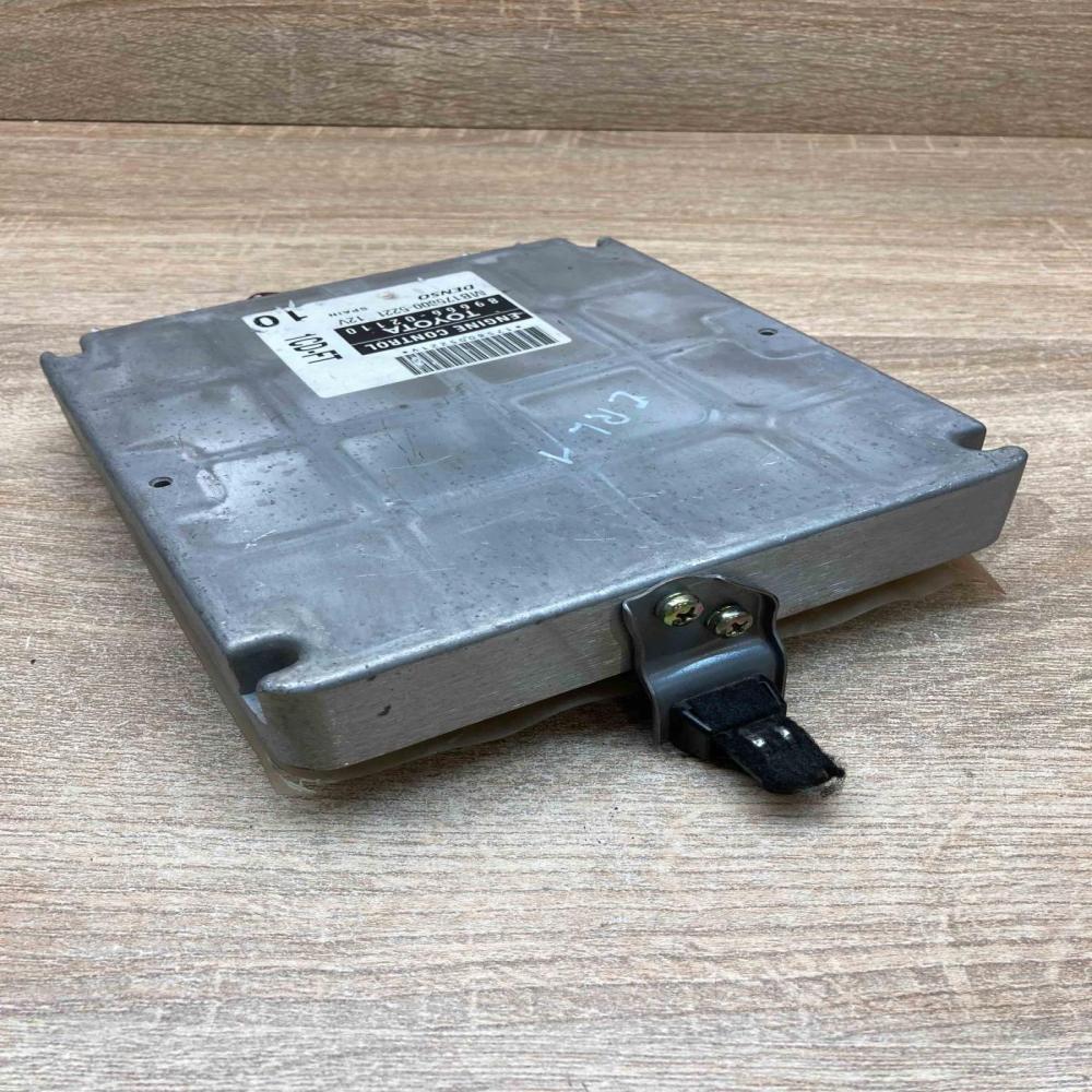 89666 02110 1758000 5221  Engine control unit/module ECU Toyota Corolla E120 E13