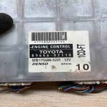 89666 02110 1758000 5221  Engine control unit/module ECU Toyota Corolla E120 E13