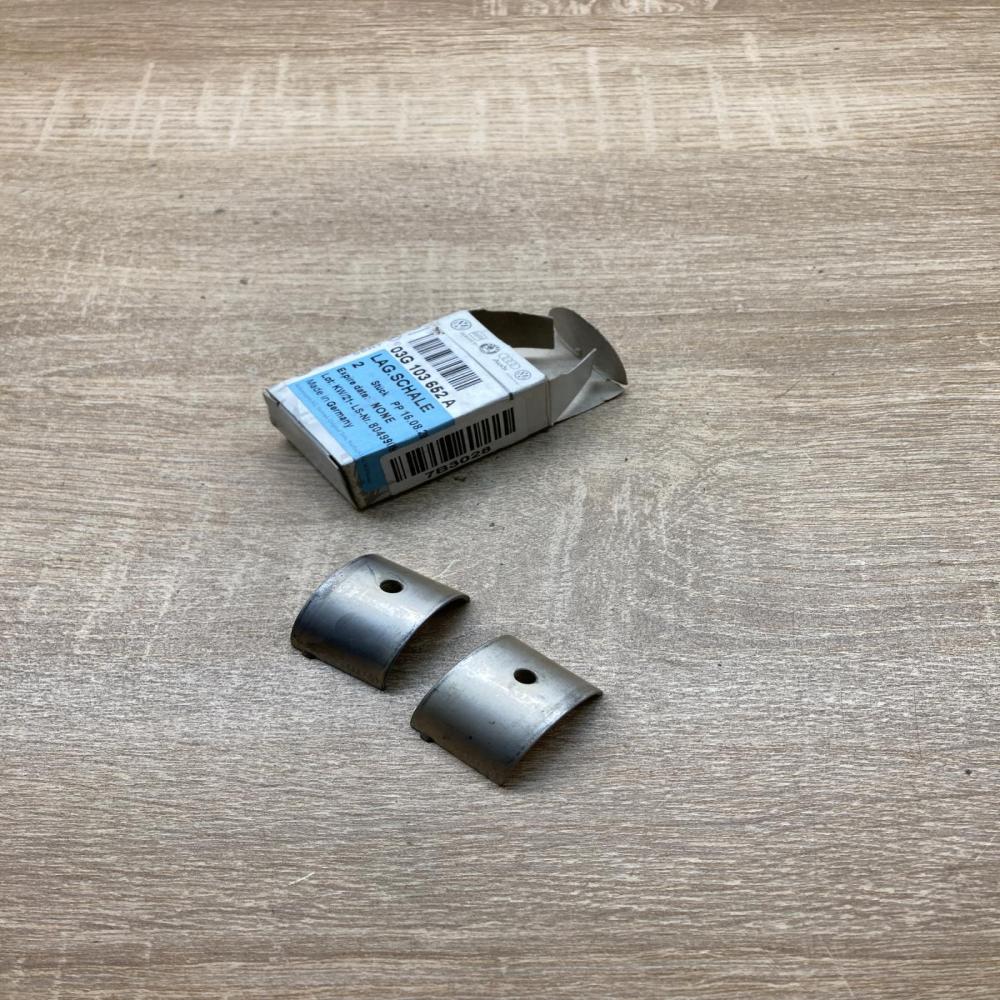 03G103652A  2 Pcs Other engine part Audi A3 S3 8P