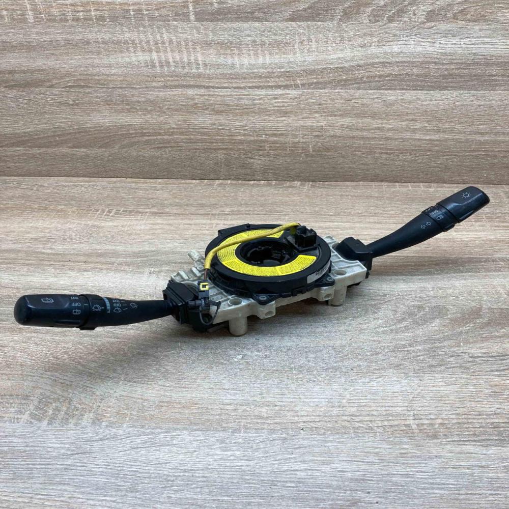 DE040102131 11030A  Wiper turn signal indicator stalk/switch Toyota Corolla E110