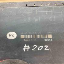2208201026 7484  Seat control module Mercedes-Benz S W220